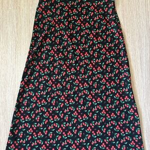 Forever 21 Cherry Print Midi Skirt 🍒 | Size L